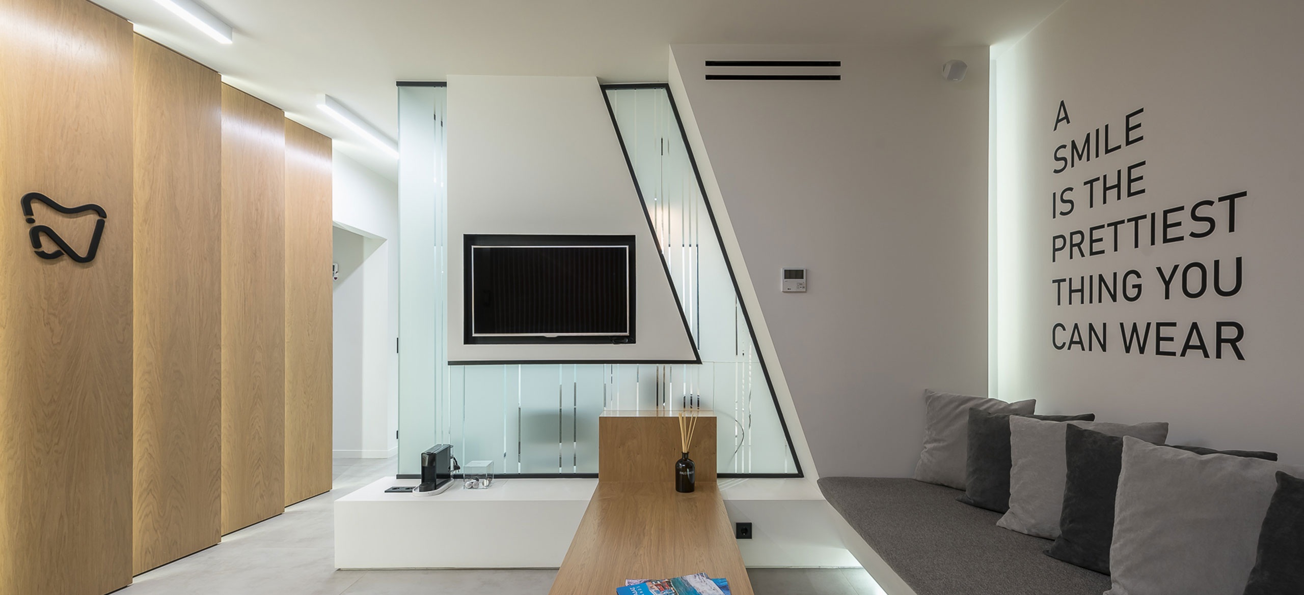 Dental Clinic in Nea Erythraia